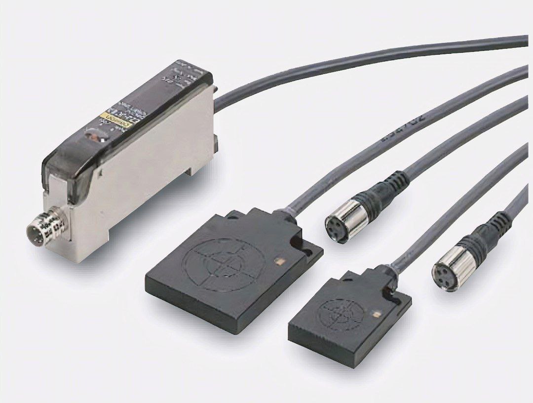 OMRON Electrostatic Capacity Separated Amplifier Proximity Sensor [E2J]