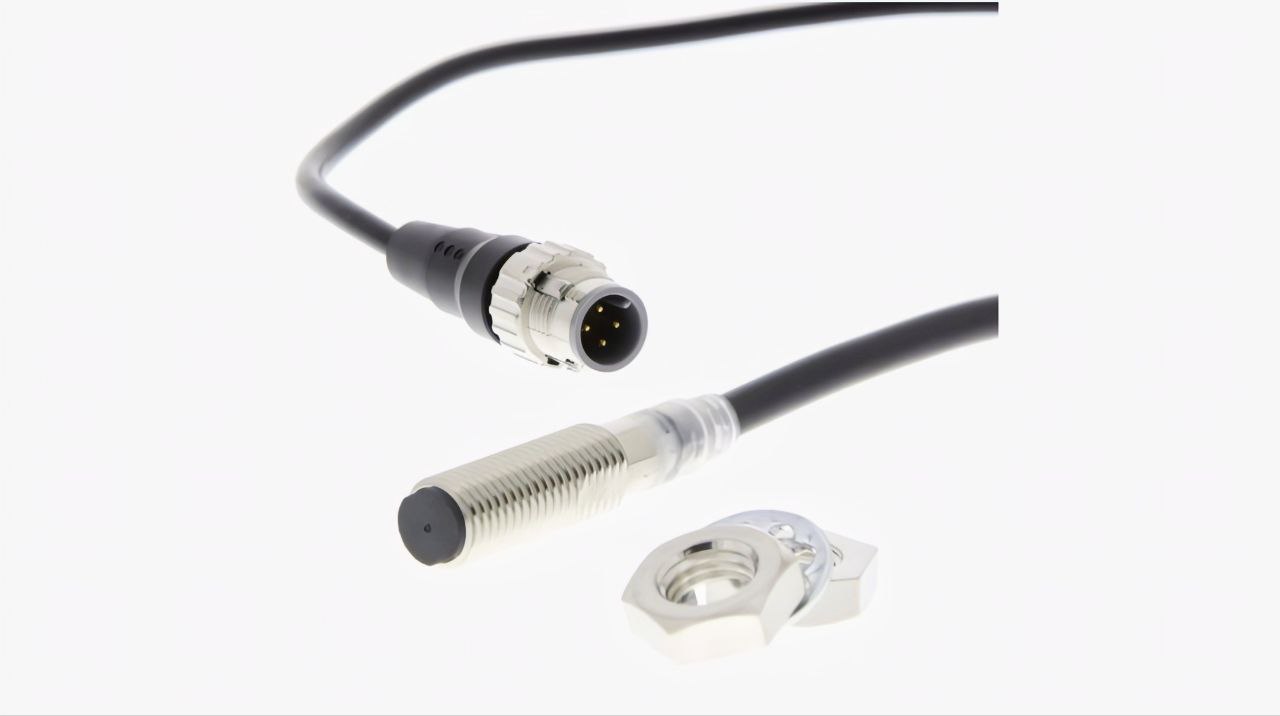 OMRON E2E Standard Type Proximity Sensor