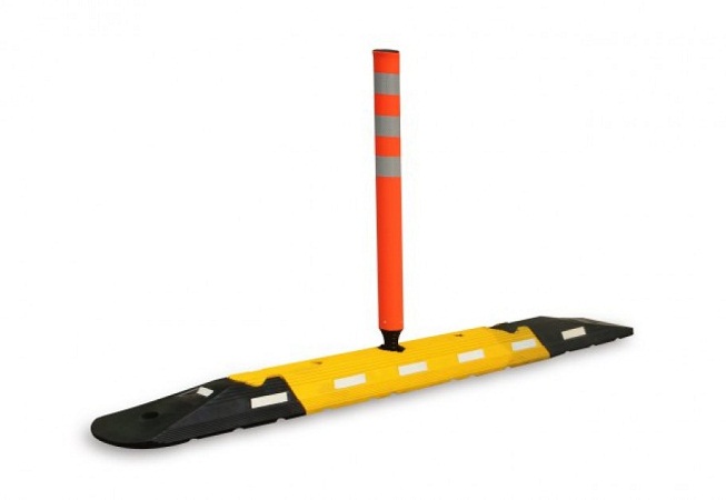 RUBBER LANE BLOCK MIDDLE HEAVY DUTY WITH EMBEDED REFLECTIVE TAPE